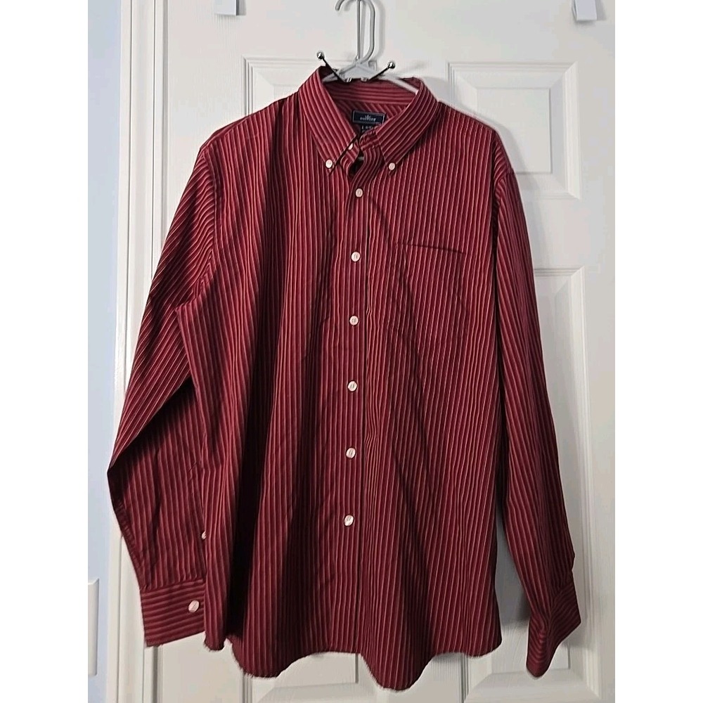 Dockers Men Stripped Button Up Shirt Size‎ Large (16/16 1/2) Burgundy